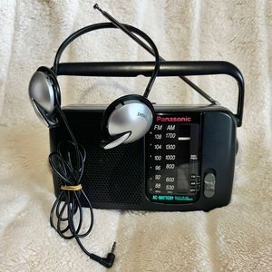 Panasonic Battery-Powered Portable Radio and Headset